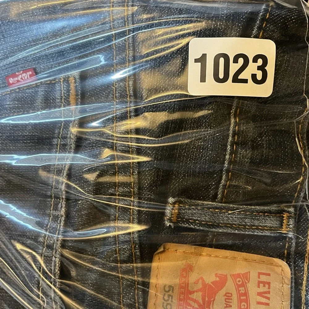Levis Jeans Mens 38x36 559 Blue Dark Wash Whiskering Relaxed Straight Denim Work